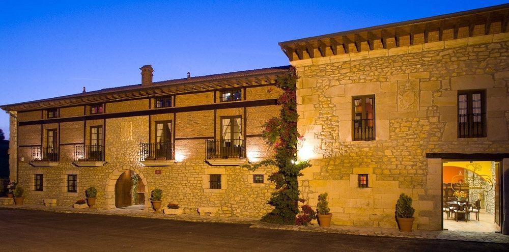 Hotel Casona Los Caballeros Santillana del Mar Exterior photo